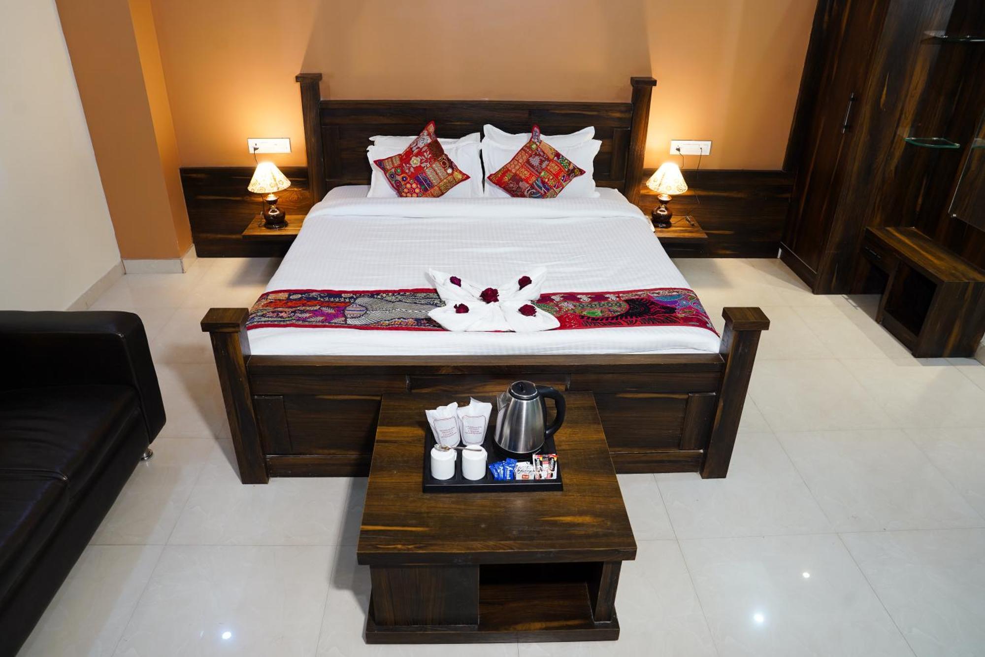 Hotel Pushkar Legacy Esterno foto