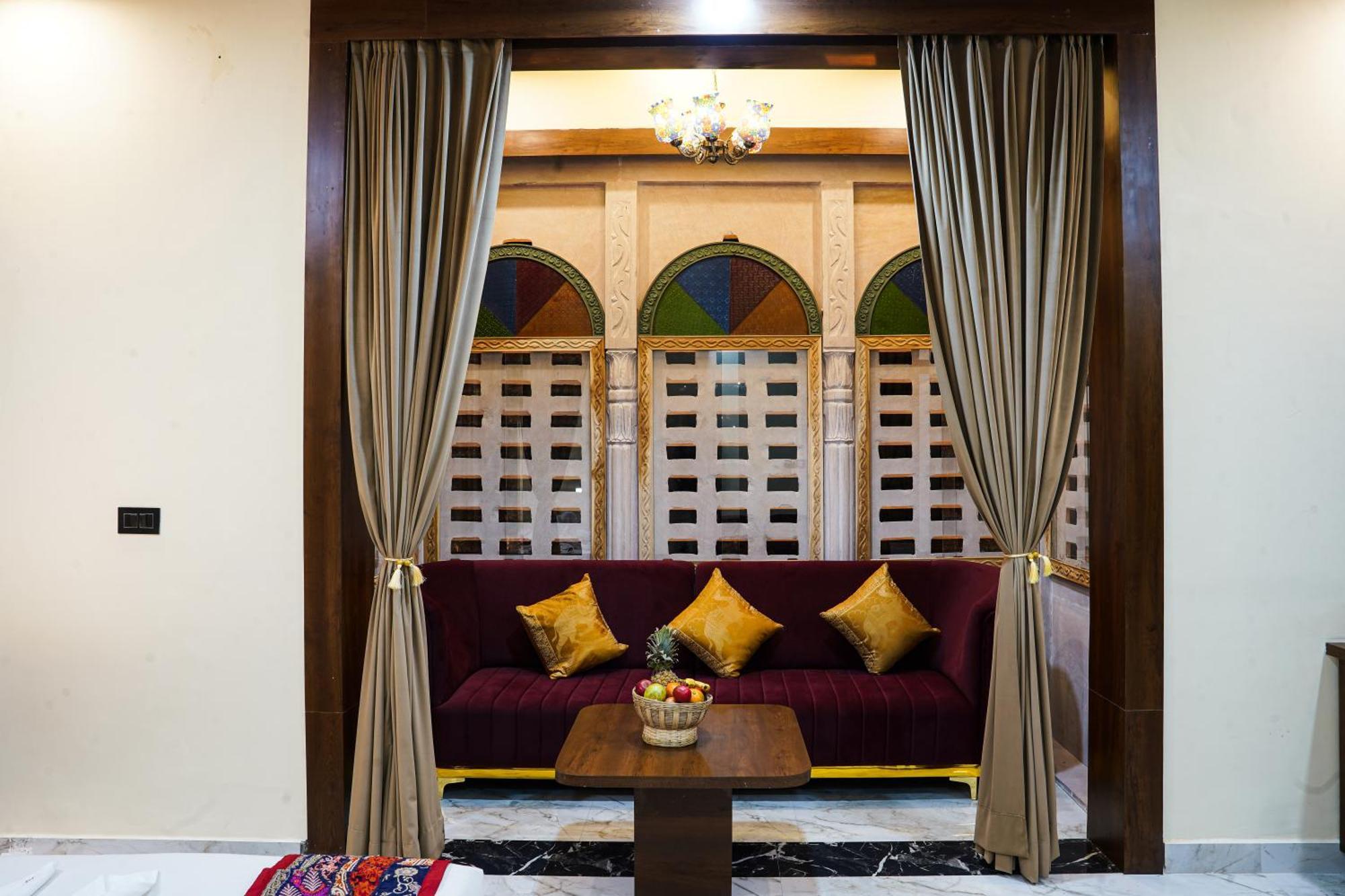 Hotel Pushkar Legacy Esterno foto