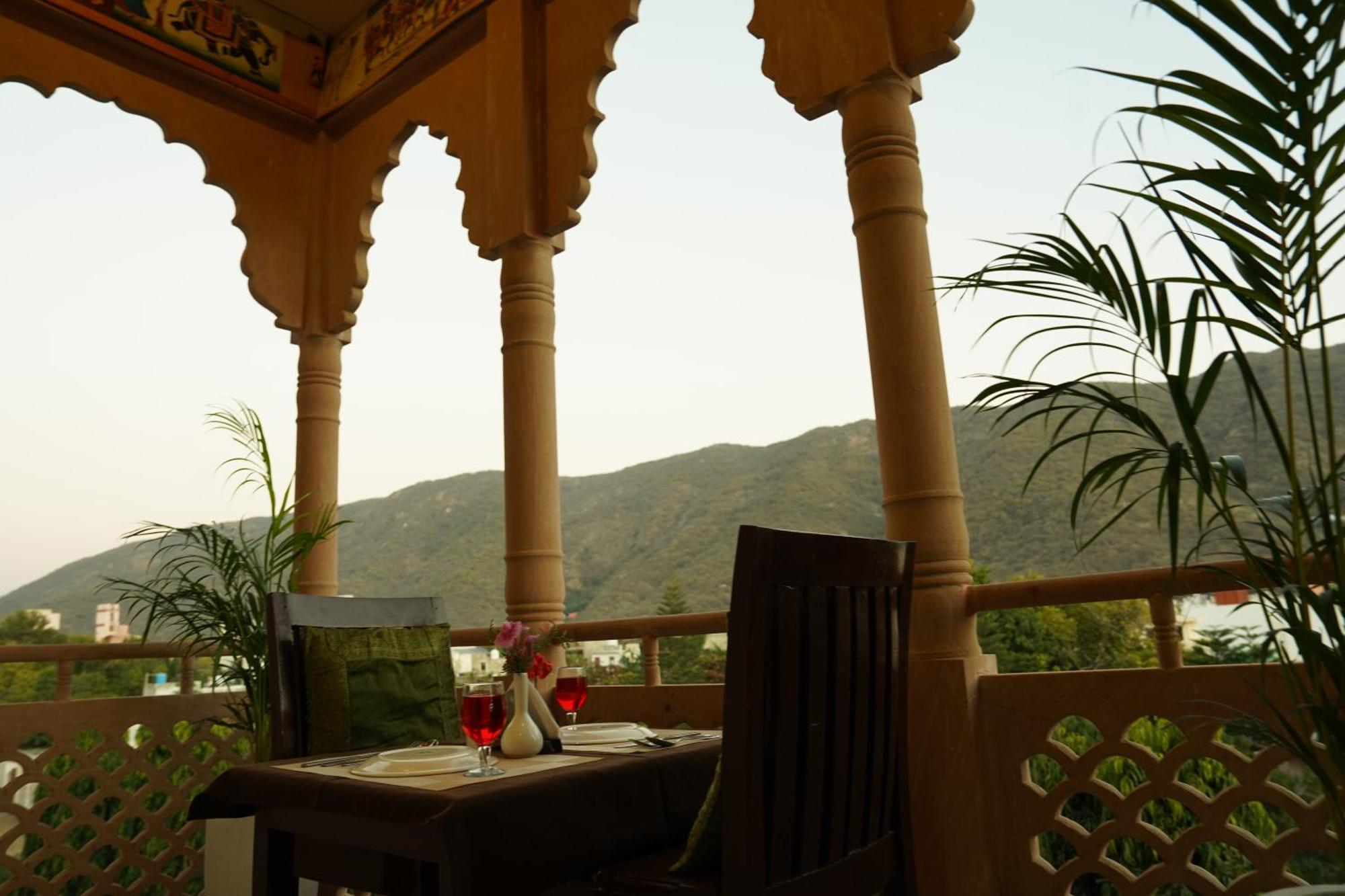 Hotel Pushkar Legacy Esterno foto